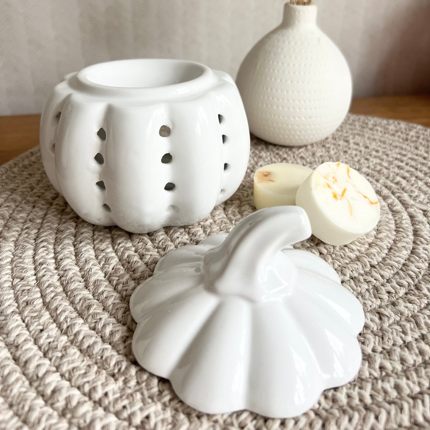 Ceramic Glazed White Pumpkin | Wax Burner
